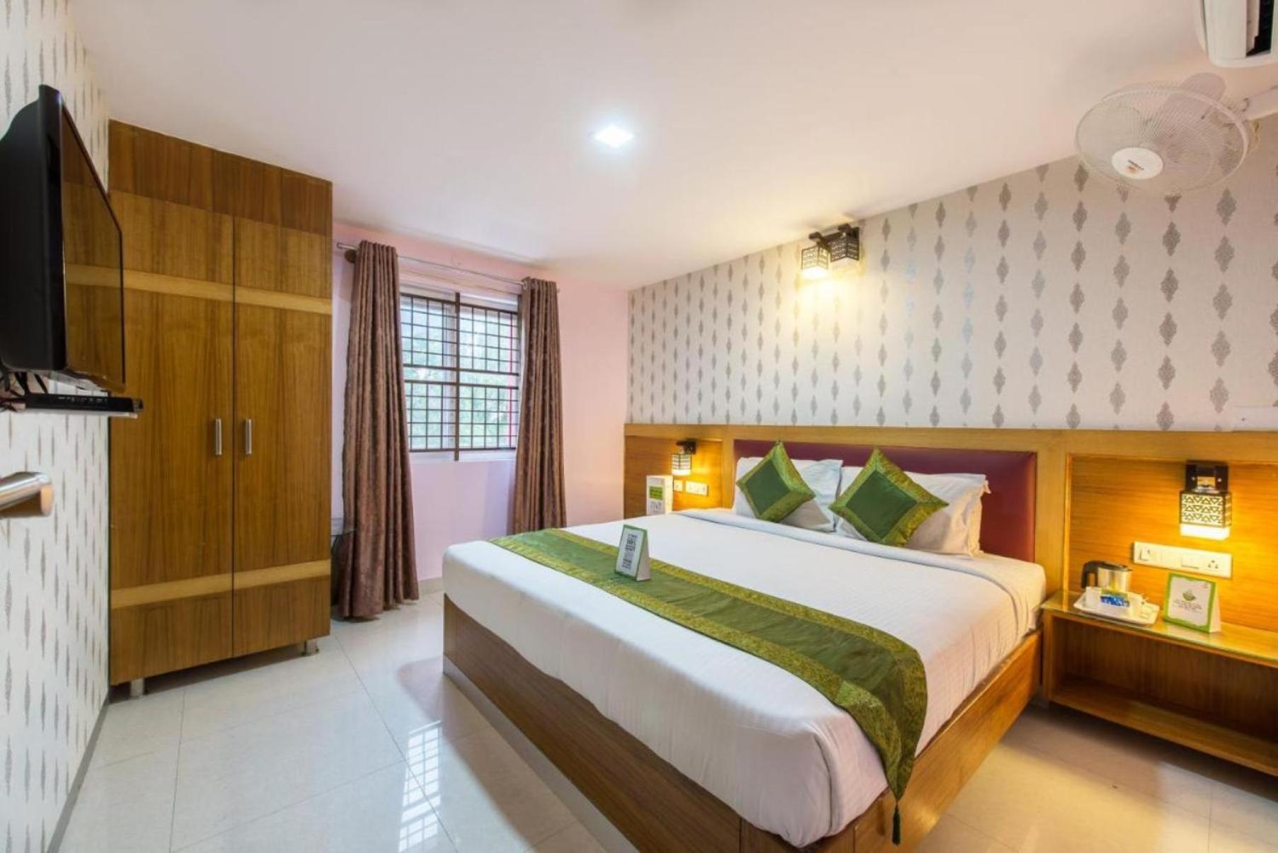 Hotel Tej Plaza A Family Near Igi Airport Delhi New Delhi