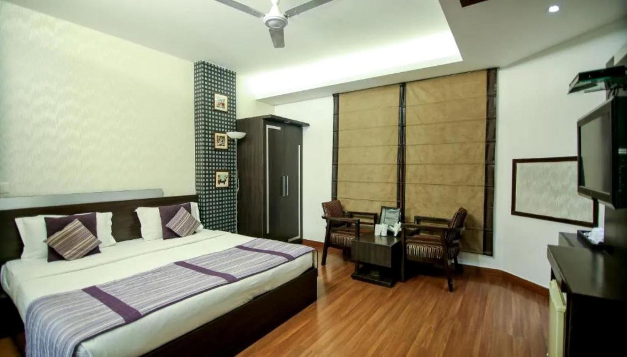 Tej Plaza A Family Near Igi Airport Delhi 4* New Delhi